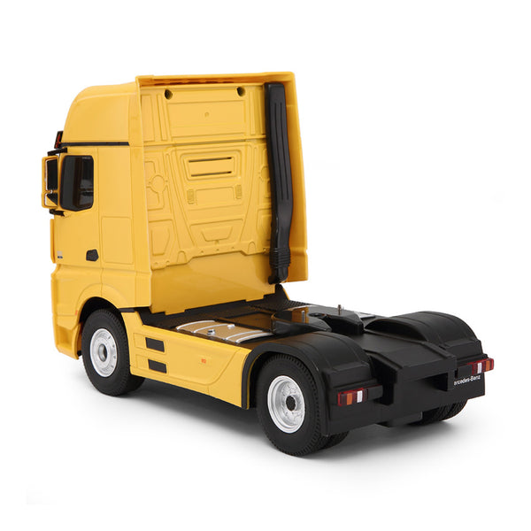 2 in 1 Mercedes Benz Truck and 1:24 Mercedes Benz GT R/C Combo Set - Yellow